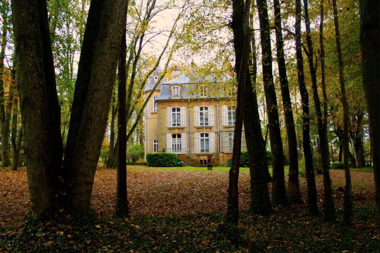Private Castle With Park - Chateau Guillermo La Moncelle Exterior foto