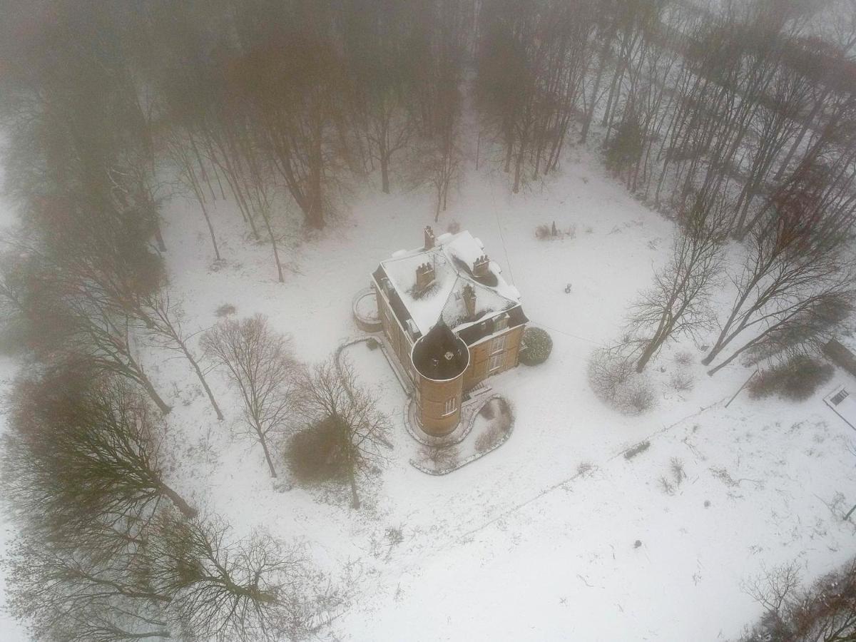 Private Castle With Park - Chateau Guillermo La Moncelle Exterior foto