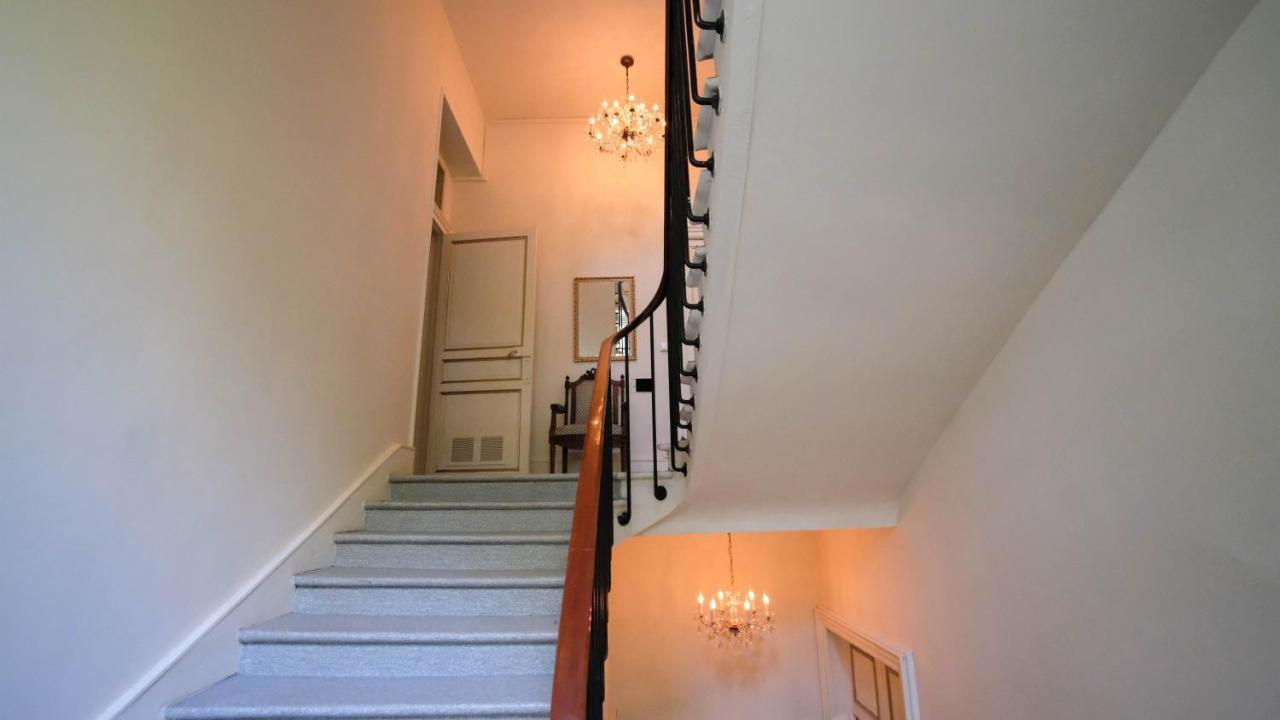 Private Castle With Park - Chateau Guillermo La Moncelle Exterior foto
