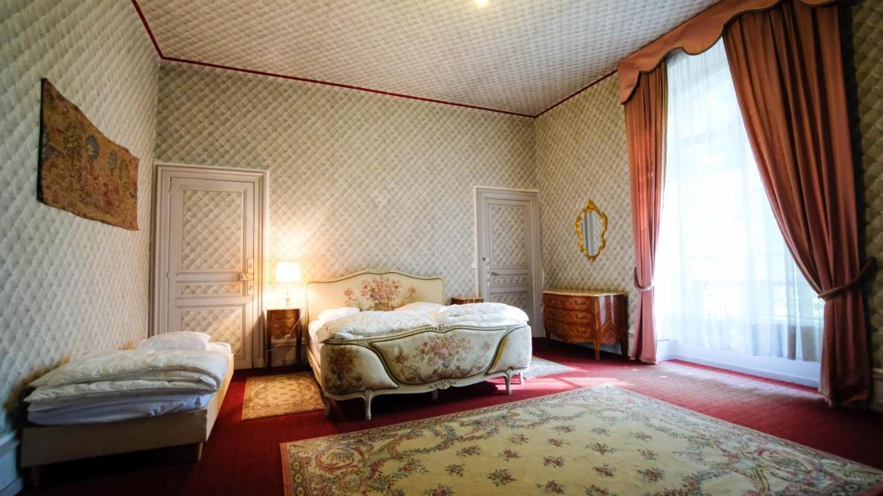 Private Castle With Park - Chateau Guillermo La Moncelle Exterior foto